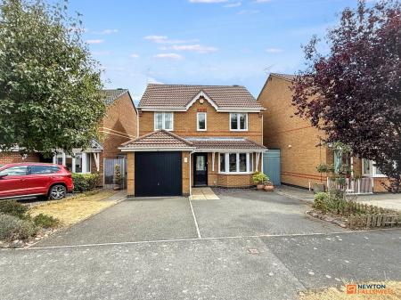 3 bedroom Detached house for sale in The Oval, Coalville, LE67
