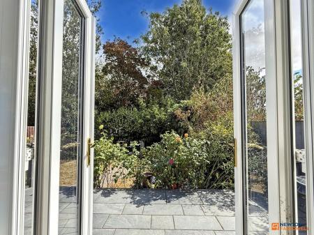 3 bedroom Detached house for sale in The Oval, Coalville, LE67