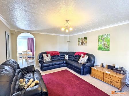3 bedroom Semi-detached house for sale in Ashby Road, Coalville, LE67