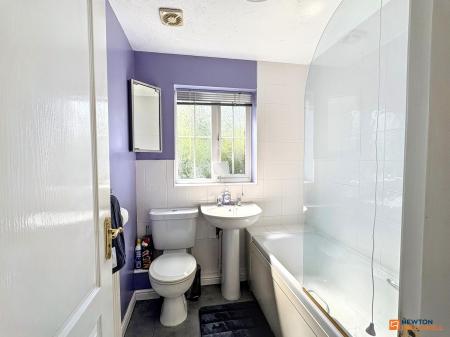 3 bedroom Semi-detached house for sale in Ashby Road, Coalville, LE67
