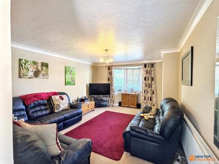 3 bedroom Semi-detached house for sale in Ashby Road, Coalville, LE67