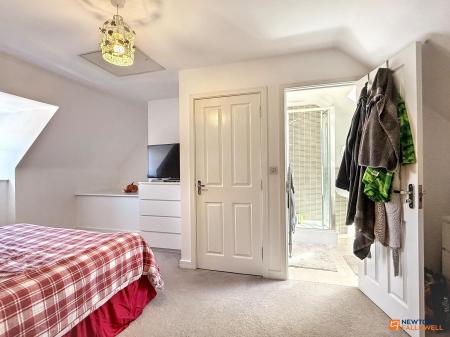 4 bedroom Semi-detached house for sale in Usbourne Way, Ibstock, LE67