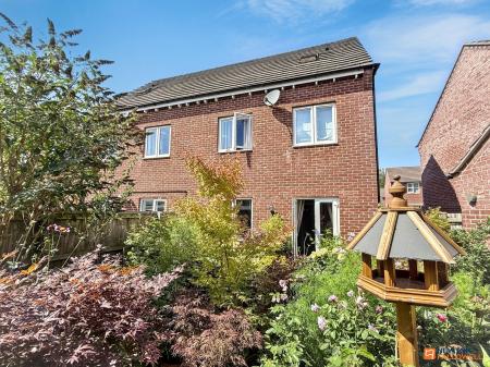 4 bedroom Semi-detached house for sale in Usbourne Way, Ibstock, LE67