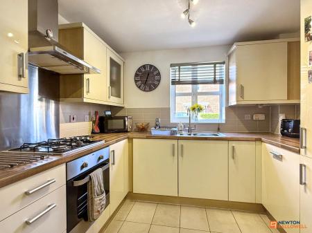 4 bedroom Semi-detached house for sale in Usbourne Way, Ibstock, LE67