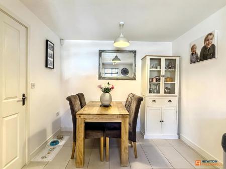 4 bedroom Semi-detached house for sale in Usbourne Way, Ibstock, LE67