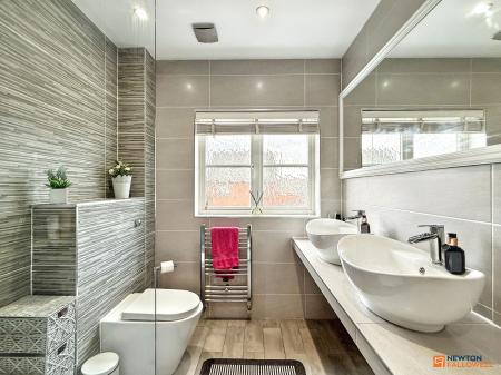 4 bedroom Semi-detached house for sale in Staples Drive, Coalville, LE67