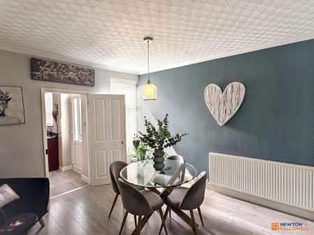 2 bedroom Terraced House for sale in Ashby Road, Shepshed, LE12