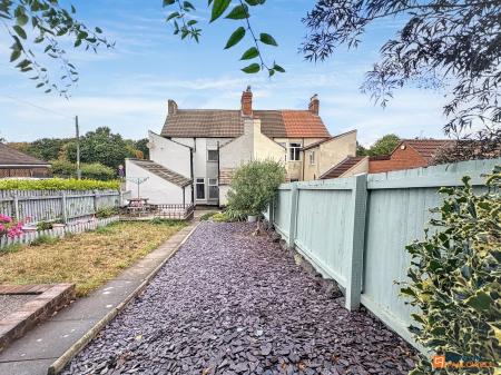 2 bedroom Terraced House for sale in Ashby Road, Shepshed, LE12