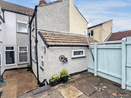 2 bedroom Terraced House for sale in Ashby Road, Shepshed, LE12
