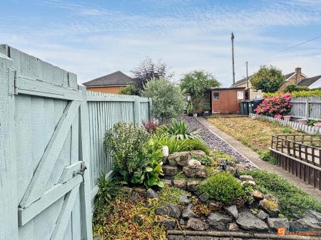 2 bedroom Terraced House for sale in Ashby Road, Shepshed, LE12