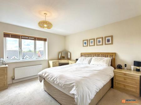 4 bedroom Detached house for sale in Hawthorne Drive, Thornton, LE67