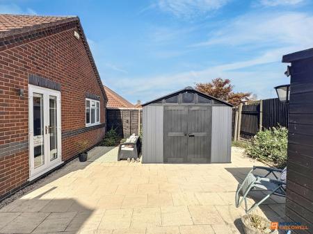 2 bedroom Detached bungalow for sale in Brooks Lane, Whitwick, LE67