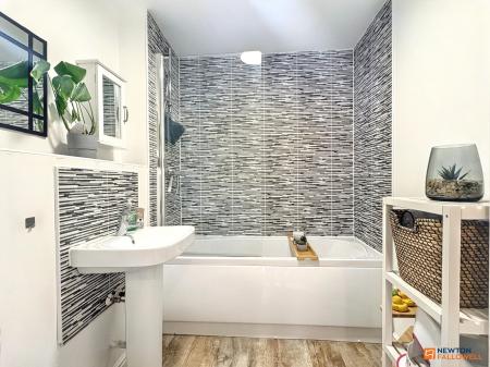 3 bedroom Semi-detached house for sale in Blackham Road, Hugglescote, LE67