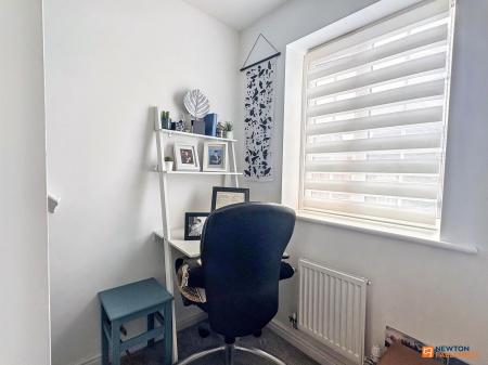 3 bedroom Semi-detached house for sale in Blackham Road, Hugglescote, LE67