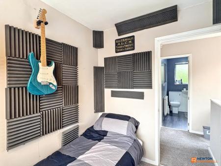 3 bedroom Semi-detached house for sale in Dunbar Road, Coalville, LE67
