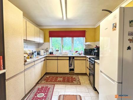 4 bedroom Detached house for sale in Blackwood, Coalville, LE67