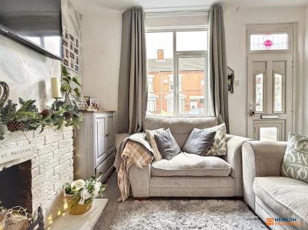 3 bedroom Terraced House for sale in Oxford Street, Coalville, LE67