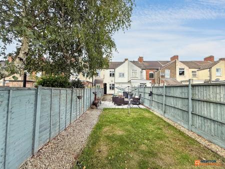 3 bedroom Terraced House for sale in Oxford Street, Coalville, LE67