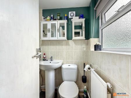 3 bedroom Terraced House for sale in Oxford Street, Coalville, LE67
