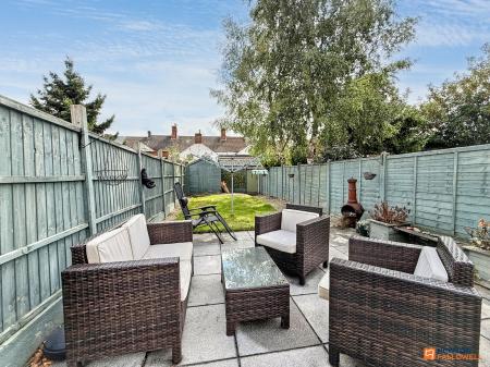 3 bedroom Terraced House for sale in Oxford Street, Coalville, LE67