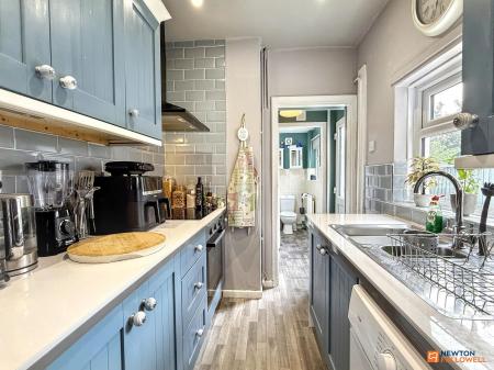 3 bedroom Terraced House for sale in Oxford Street, Coalville, LE67