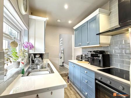 3 bedroom Terraced House for sale in Oxford Street, Coalville, LE67