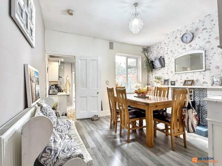 3 bedroom Terraced House for sale in Oxford Street, Coalville, LE67