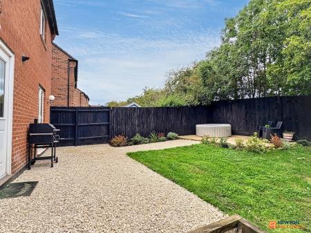 4 bedroom Detached house for sale in Gee Lane, Thringstone, LE67