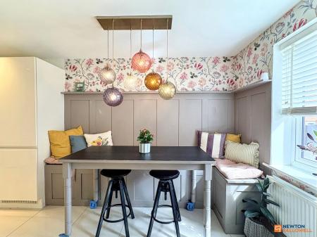 4 bedroom Detached house for sale in Gee Lane, Thringstone, LE67