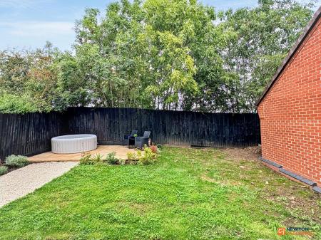 4 bedroom Detached house for sale in Gee Lane, Thringstone, LE67