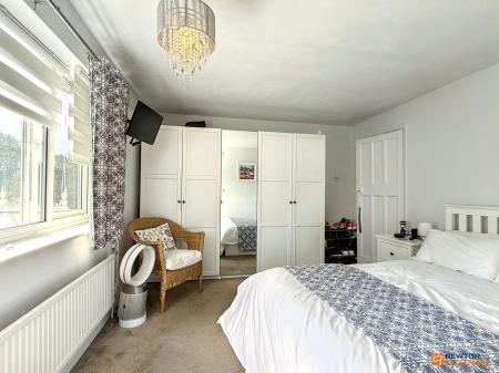 4 bedroom Detached house for sale in Forest Road, Coalville, LE67