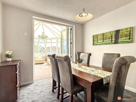 4 bedroom Detached house for sale in Forest Road, Coalville, LE67