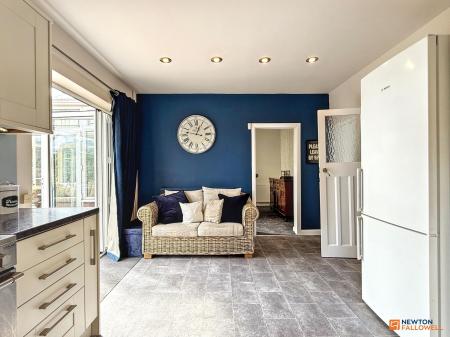 4 bedroom Detached house for sale in Forest Road, Coalville, LE67