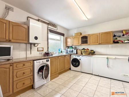 4 bedroom Detached house for sale in Forest Road, Coalville, LE67