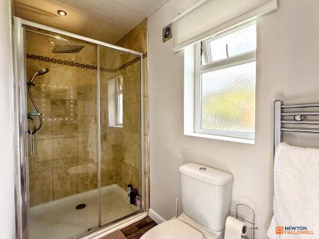 4 bedroom Detached house for sale in Forest Road, Coalville, LE67