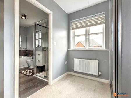 4 bedroom Detached house for sale in Frearson Road, Hugglescote, LE67