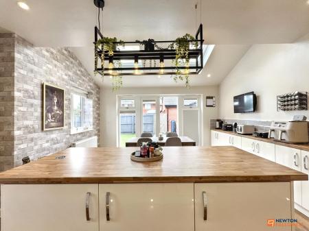 4 bedroom Detached house for sale in Frearson Road, Hugglescote, LE67