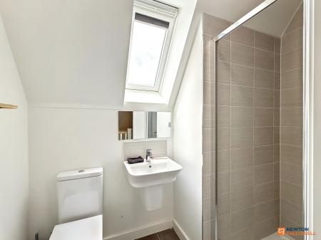 4 bedroom Detached house for sale in Frearson Road, Hugglescote, LE67