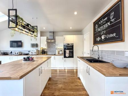 4 bedroom Detached house for sale in Frearson Road, Hugglescote, LE67