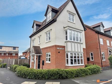 4 bedroom Detached house for sale in Frearson Road, Hugglescote, LE67