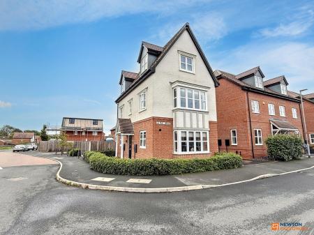 4 bedroom Detached house for sale in Frearson Road, Hugglescote, LE67