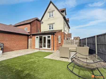 4 bedroom Detached house for sale in Frearson Road, Hugglescote, LE67