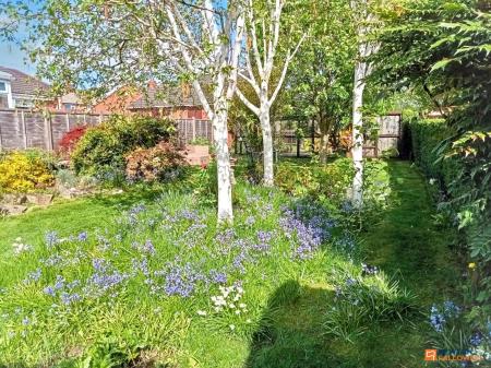 4 bedroom Detached house for sale in Melbourne Road, Ibstock, LE67