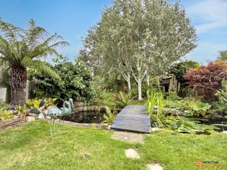 4 bedroom Detached house for sale in Melbourne Road, Ibstock, LE67