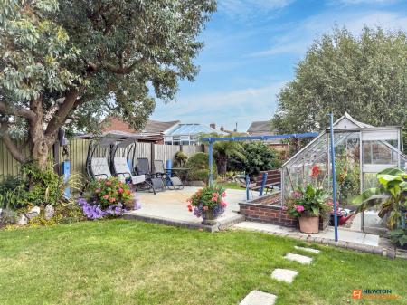 4 bedroom Detached house for sale in Melbourne Road, Ibstock, LE67