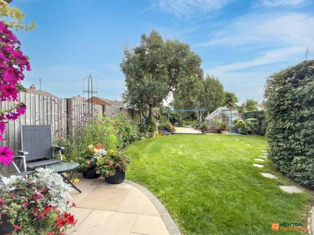 4 bedroom Detached house for sale in Melbourne Road, Ibstock, LE67