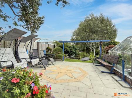 4 bedroom Detached house for sale in Melbourne Road, Ibstock, LE67