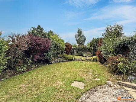 3 bedroom Semi-detached house for sale in Tressall Road, Whitwick, LE67