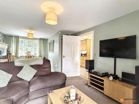 3 bedroom Semi-detached house for sale in Kay Close, Coalville, LE67