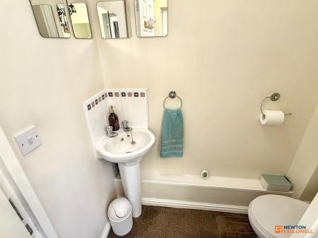 3 bedroom Semi-detached house for sale in Kay Close, Coalville, LE67